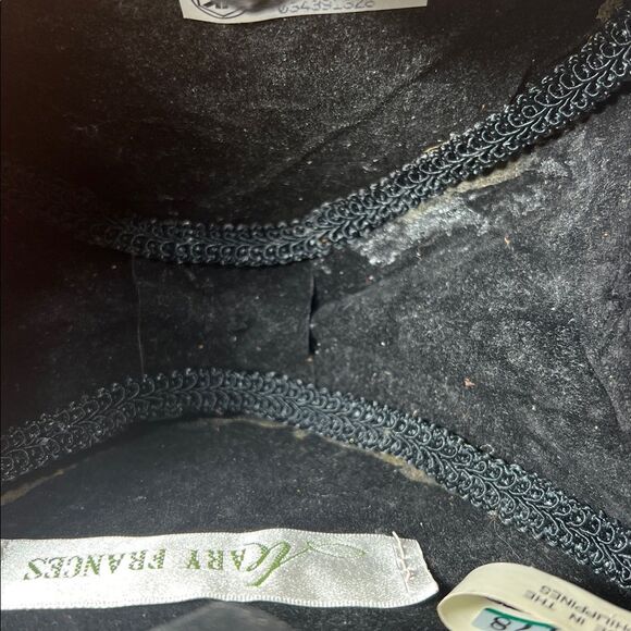 Mary Frances Intoxicating Beaded 3D Wine Bottle Heart Handbag - Picture 13 of 16